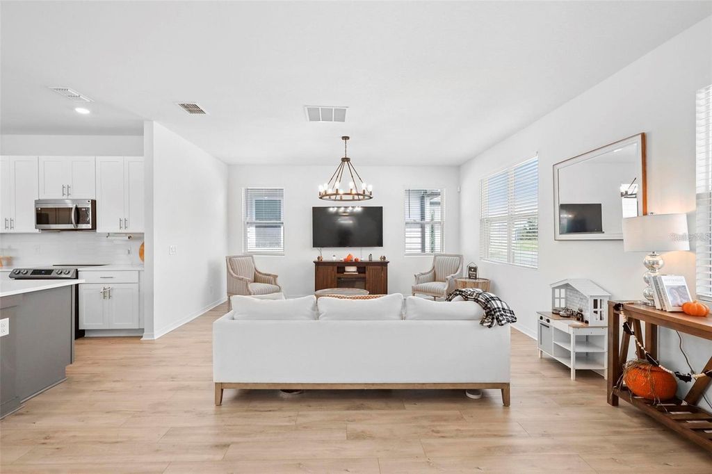 Photo of 17682 Northlake Grove Drive, Winter Garden, FL 34787 (MLS # O6382844)