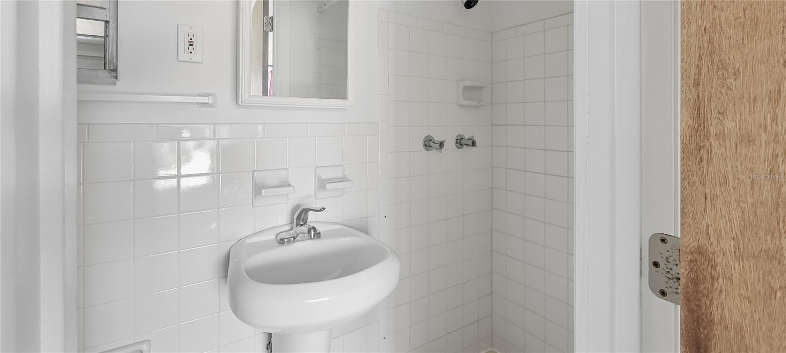 HOLIDAY HILL - Residential Lease