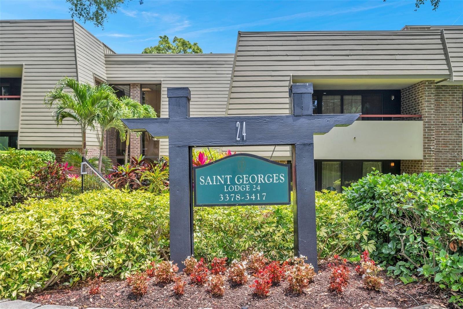 Three Bedroom/Two Bath "D" Unit - Top floor of 2-story lodge, this CORNER Unit with lovely greenery and nature will stimulate the senses as you enjoy days and evenings relaxing on the large wrap-around corner balcony. The interior is spacious and inviting with 3 actual bedrooms. This condo is offered fully furnished including a sleeper sofa in the living room and plenty of spaciousness for entertaining. King size bed in the 3rd bedroom with a large closet and two Twin beds in 2nd bedroom. The “hotel suite” Primary bedroom furnished with two Queen pillow-top beds and furnishings updated to meet the Resort’s RENTAL POOL STANDARDS. Please inquire to learn more about ownership in the Rental Pool Program.
Several levels of club memberships are available for purchase to participate in the Innisbrook amenities. Innisbrook condo owners have the option to participate in the Resort’s optional Rental Pool program (condos in lodges 1-24 only).
Situated on 800 wooded acres of rolling hills and 70 acres of lakes, Innisbrook, A Salamander Golf and Spa Resort is located just 25 minutes from Tampa International Airport. Innisbrook features sixty-three holes of golf, including the PGA’s Valspar Championship Copperhead course, 280spacious guest suites and rooms, 5 restaurants and 3 bars including the FAIRWAYS COFFEE AND WINE BAR featuring STARBUCKS coffee, 10 Har-Tru TENNIS courts, 4 Hard-court PICKLEBALL Courts, 3 Indoor RACQUETBALL courts, a full-service Salamander SPA with 12 treatment rooms and Fitness Center, 6 Swimming POOL Complexes, and 2 Conference halls.