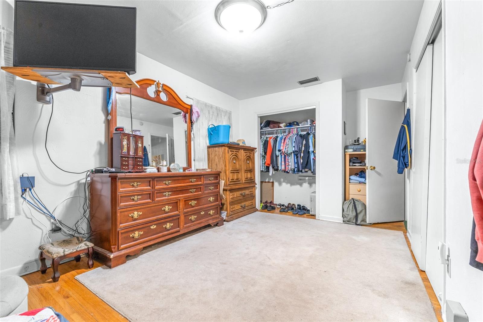 CUTRONES RESUB - Residential