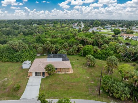 A home in PORT CHARLOTTE