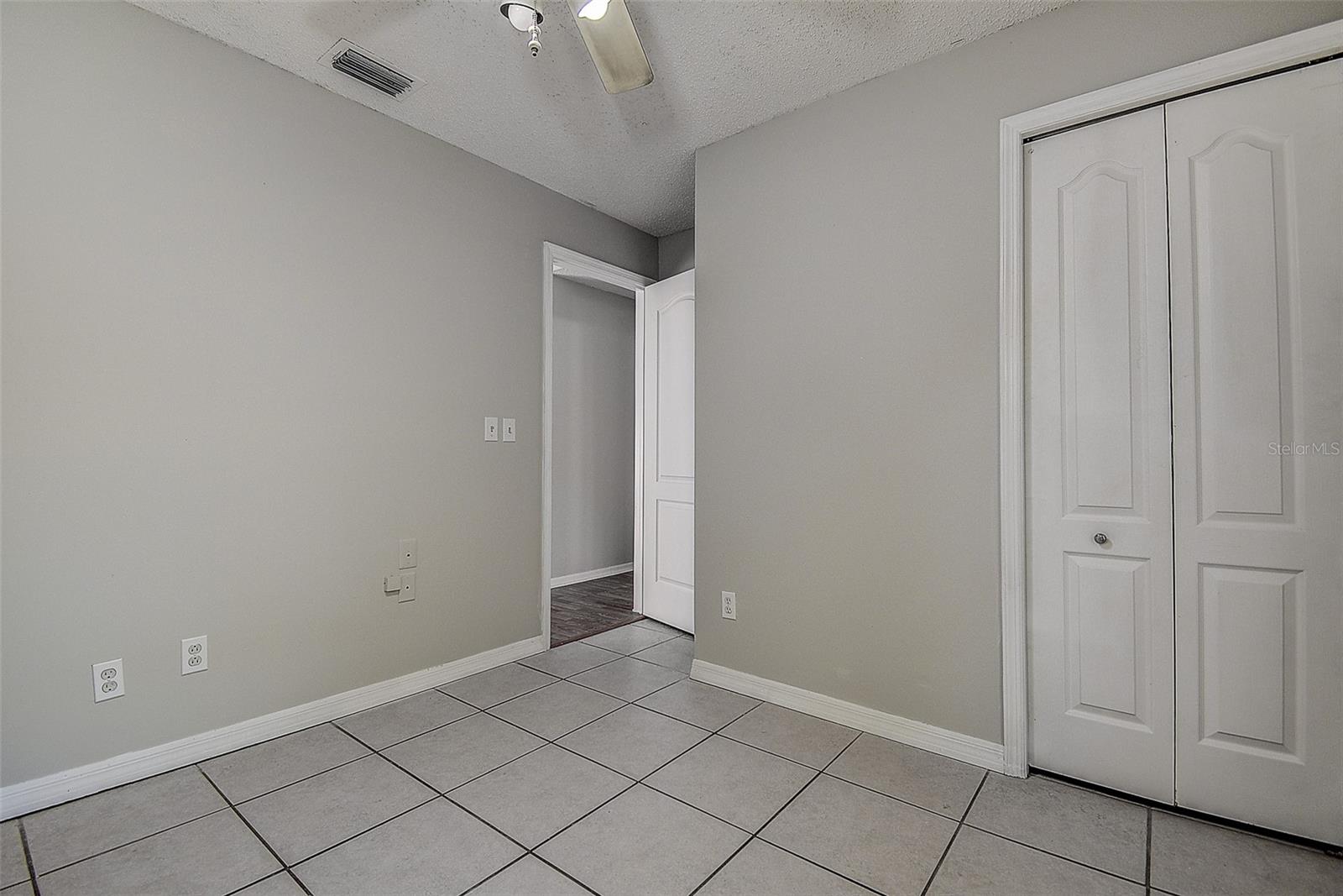 LAKE PADGETT EAST ISLAND EST - Residential