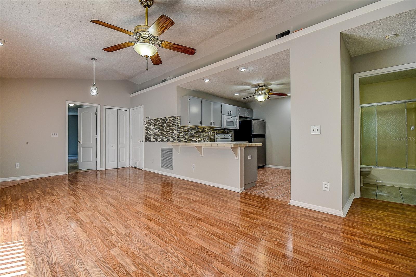 LAKE PADGETT EAST ISLAND EST - Residential