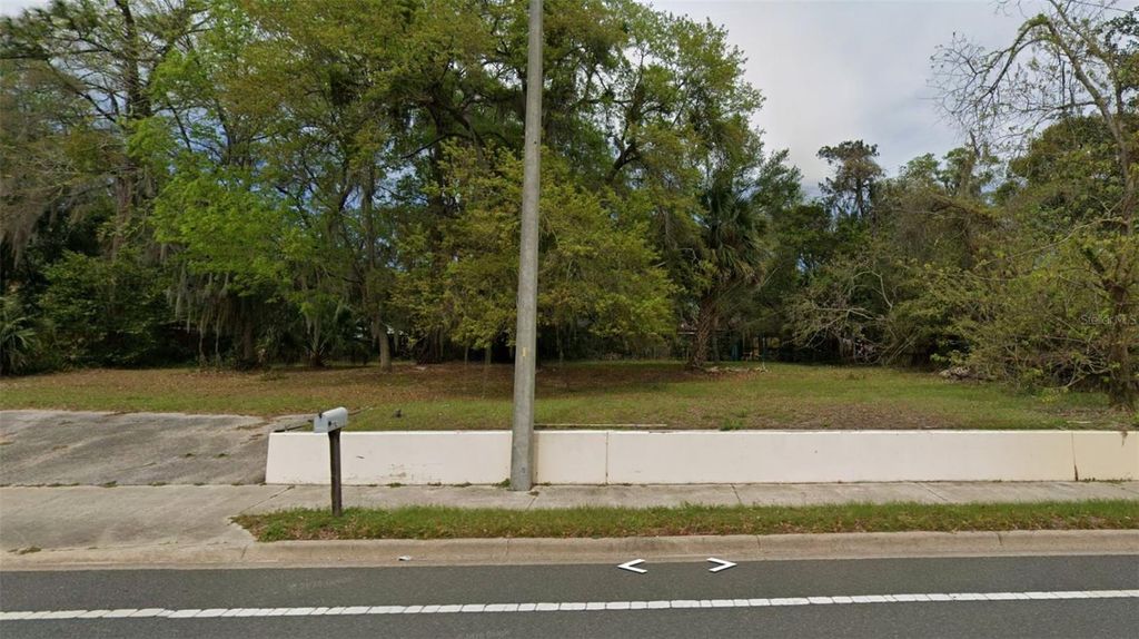 Photo of 1110 NW 39th Avenue, Gainesville, FL 32609 (MLS # GC539785)