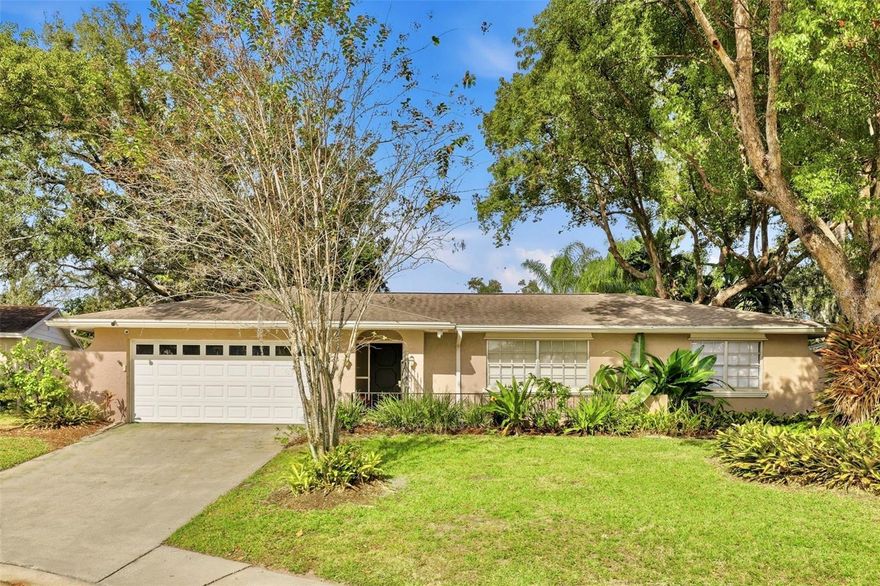 Popular Prima Vista! NO HOA! Walking Distance to Ocoee elementary and Ocoee Middle School! Walking Distance to Downtown Ocoee! Lot close to 1/4 acre on cul de sac. Bathrooms and kitchen have been renovated. Granite counters in kitchen. Kitchen has upgraded wood cabinets with soft closed drawers and crown molding.  Carpet is brand new in master bedroom and newer throughout the rest of the house. Beautiful laminate flooring in kitchen, dining room, hallways, front entrance  and Florida room. All appliances stay. Beautiful ceiling fans and light fixtures have been added to house. Interior and exterior of the house was freshly painted within the last couple of years. Back yard has koi pond, outdoor kitchen, paver patio and lots of seating areas for outdoor entertaining. Close to restaurants, shopping, Publix & major employers. Approximately 20 minutes to Downtown Orlando, 10 minutes to Downtown Winter Garden, 30 minutes to Disney and Universal. Minutes from the 408 & 429.  Room sizes are approximate. Buyer to please verify. All information within listing is deemed reliable but not guaranteed.