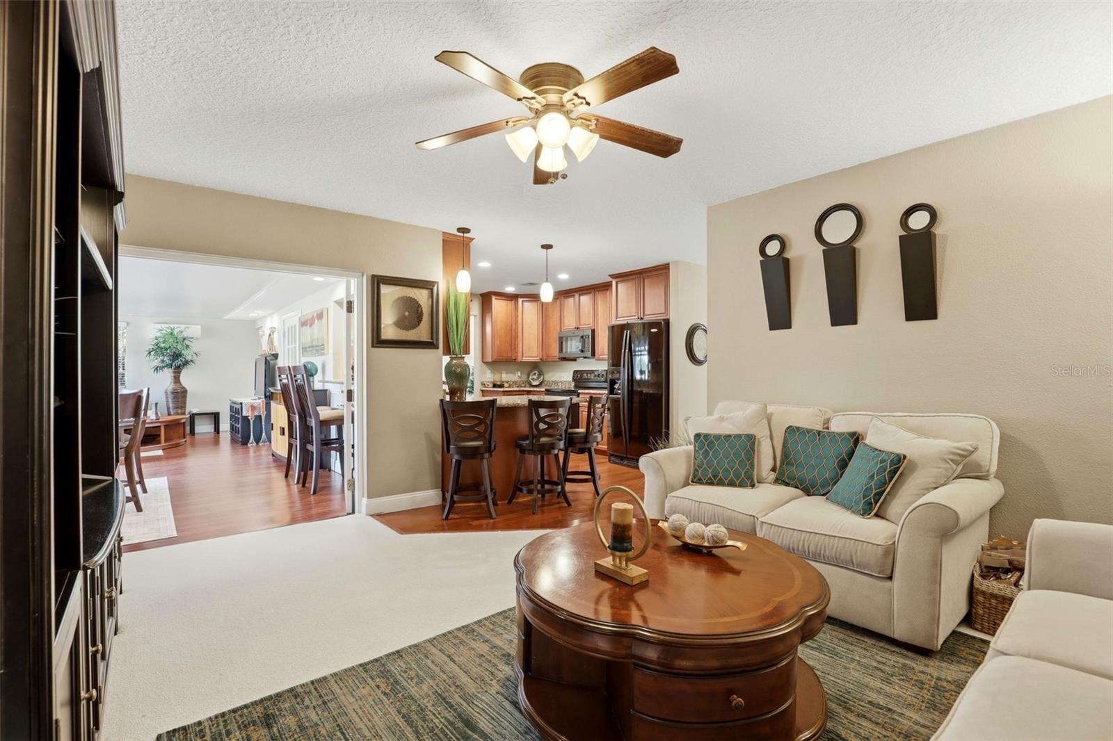 PRIMA VISTA - Residential