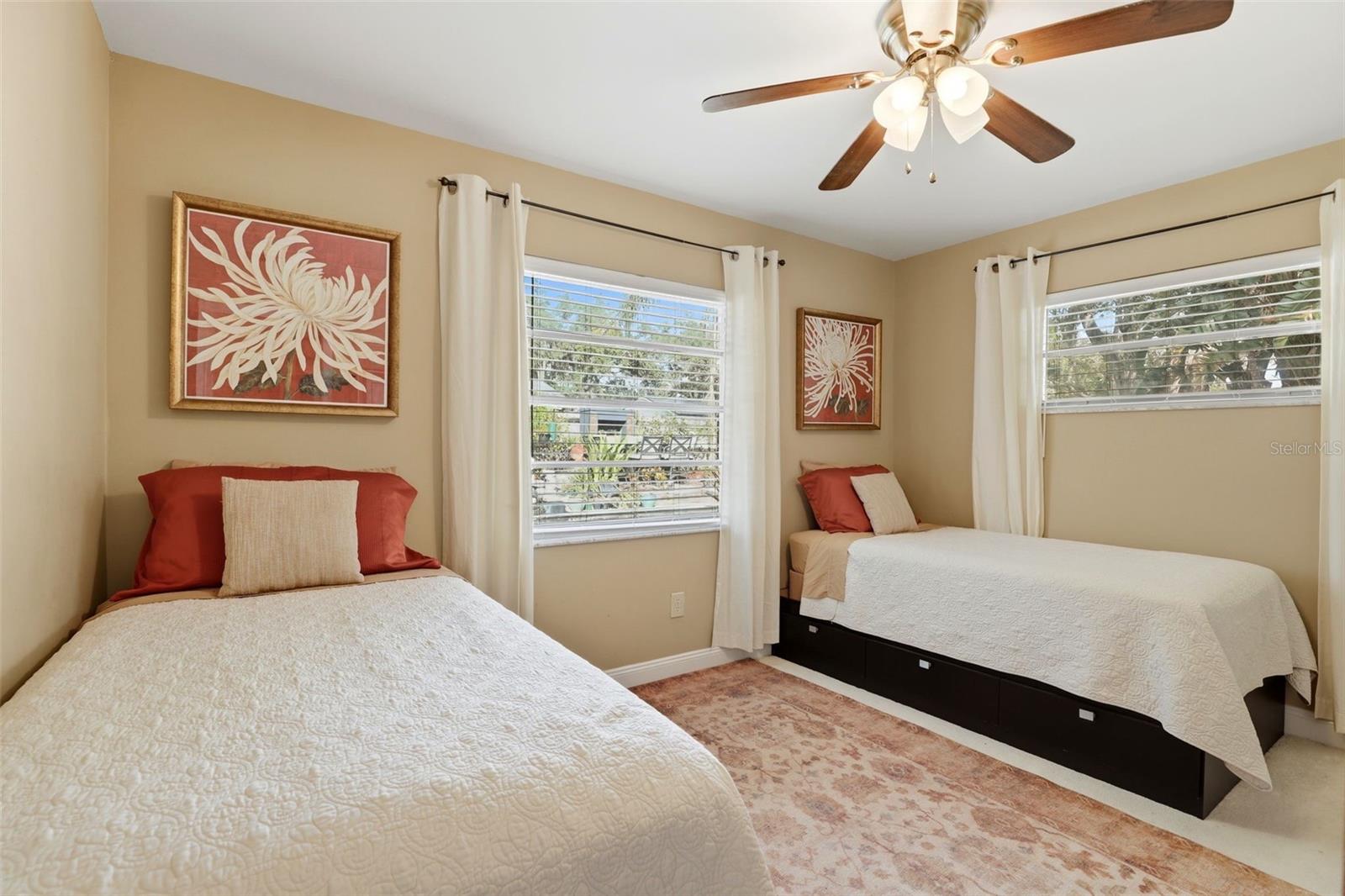 PRIMA VISTA - Residential