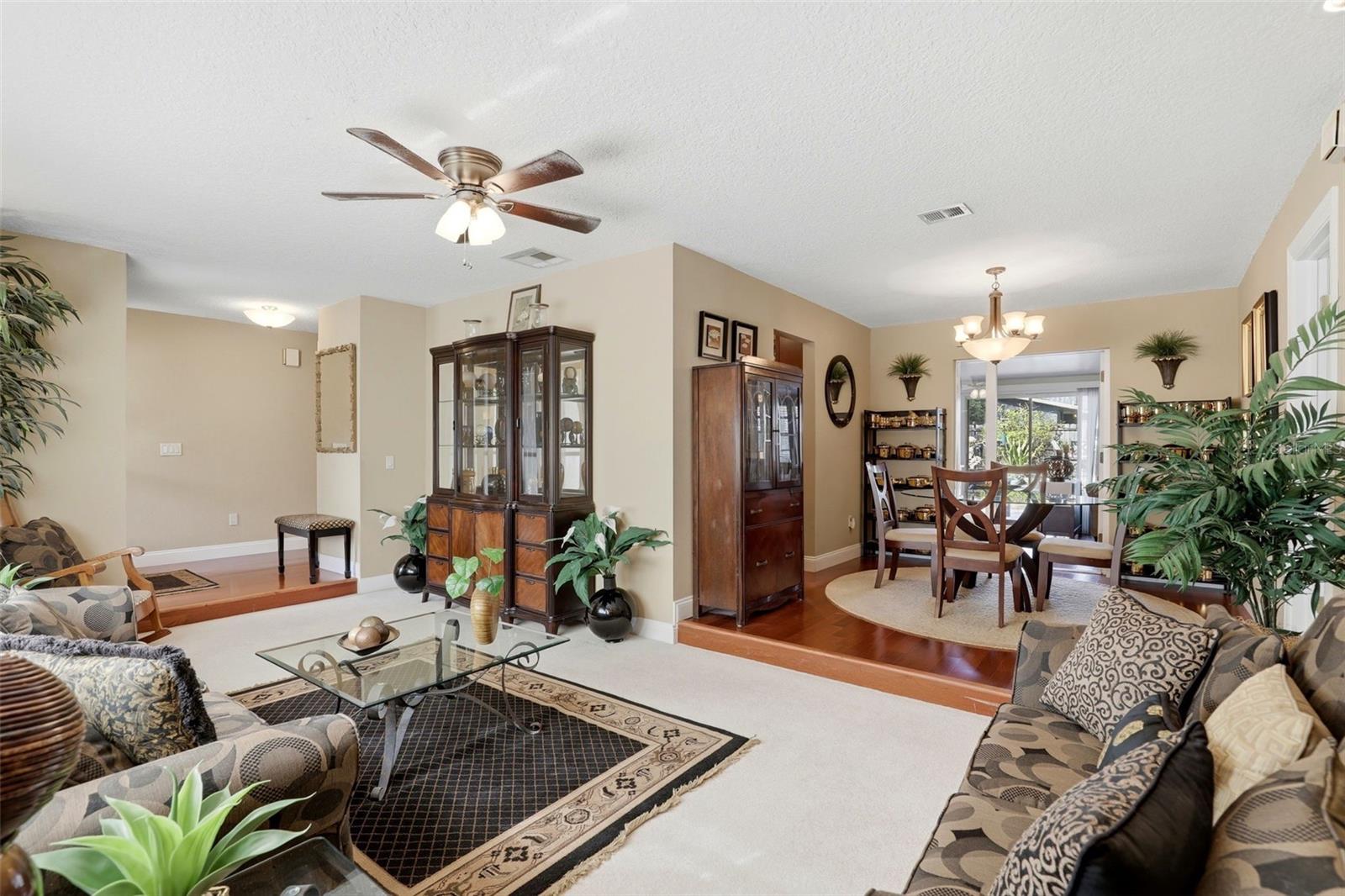 PRIMA VISTA - Residential