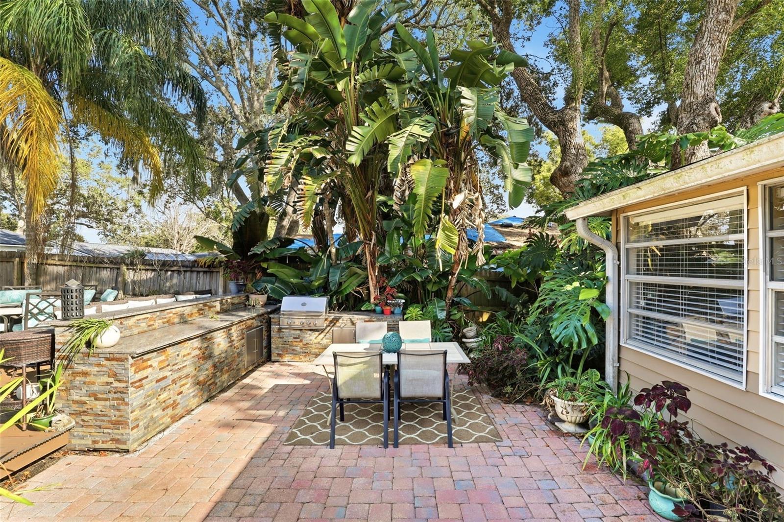 PRIMA VISTA - Residential