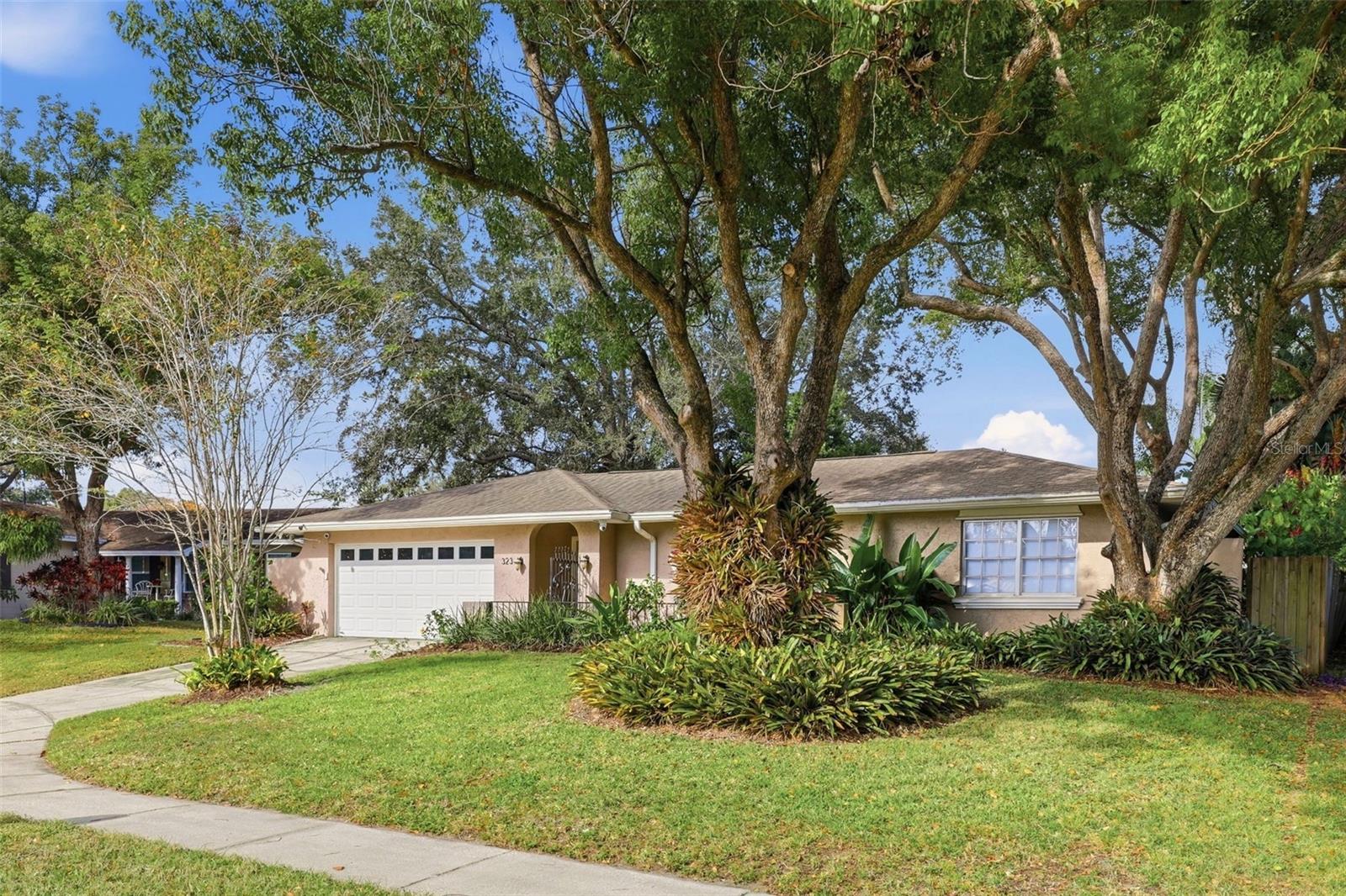 PRIMA VISTA - Residential