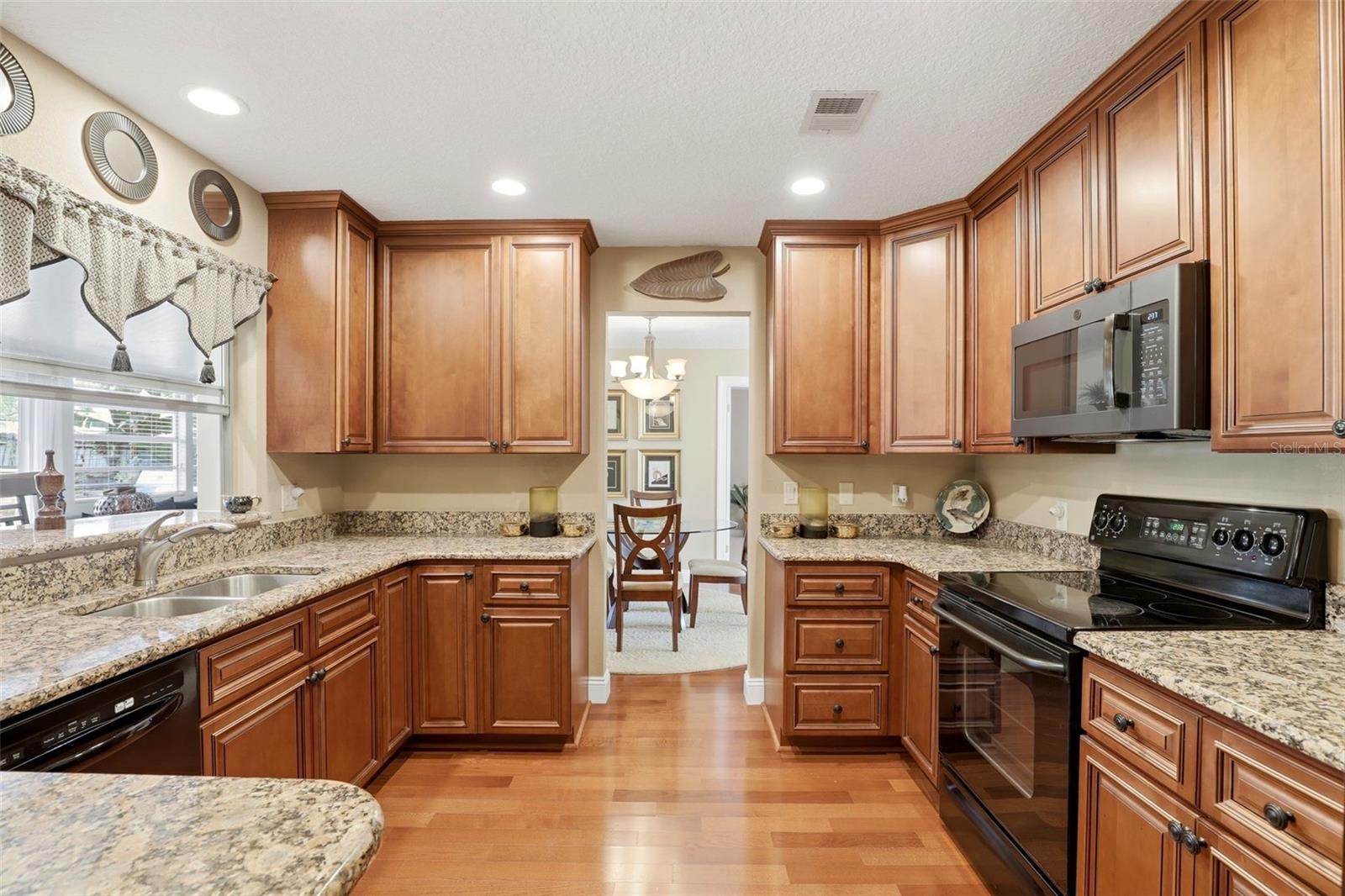 PRIMA VISTA - Residential