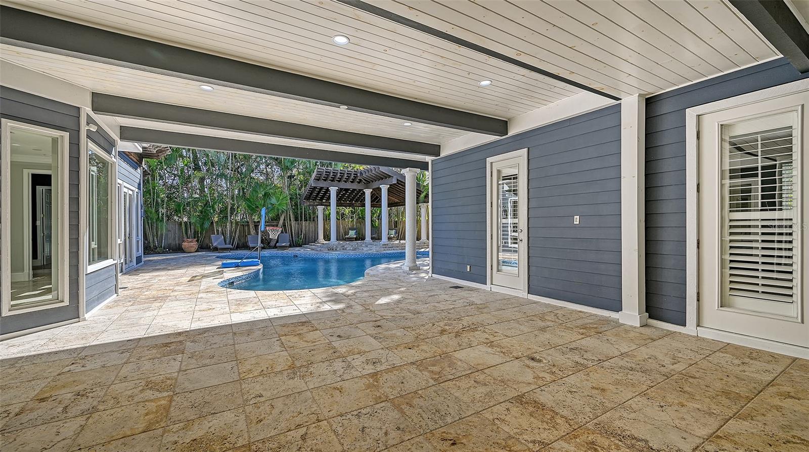 HARTSDALE - Residential