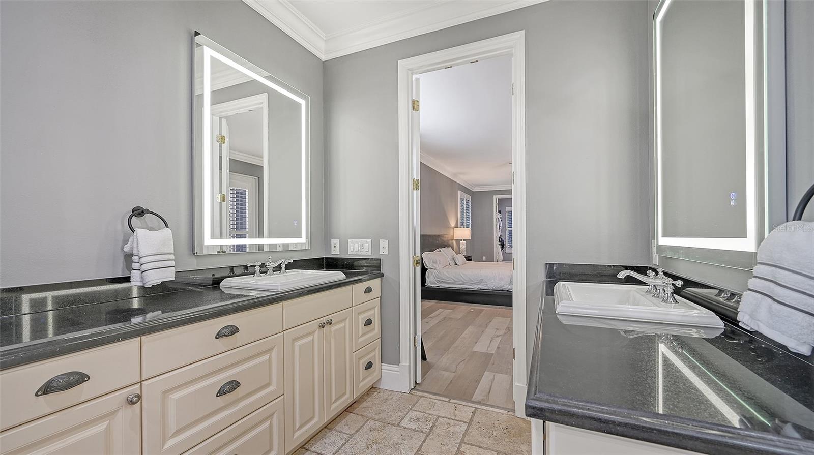 HARTSDALE - Residential