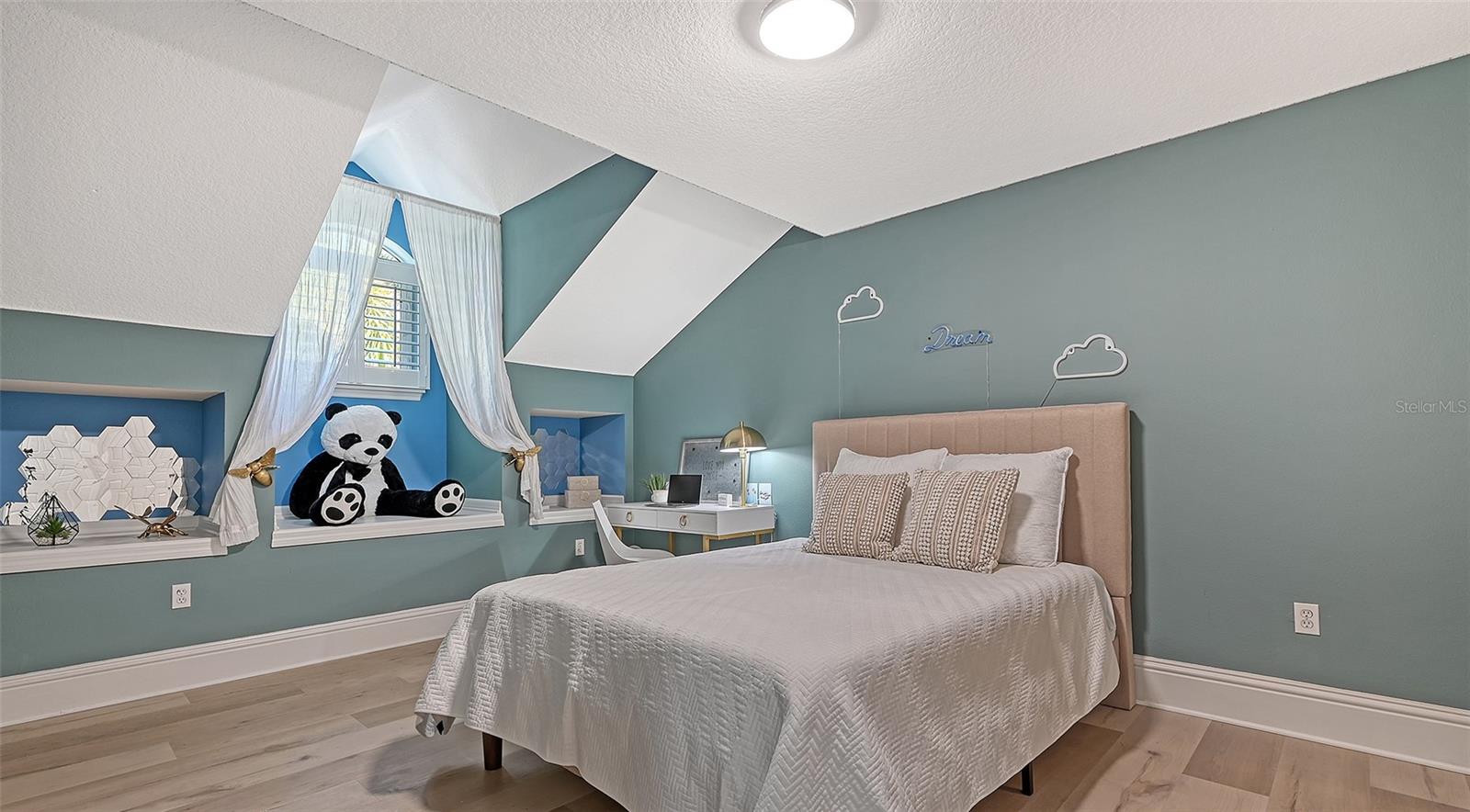 HARTSDALE - Residential