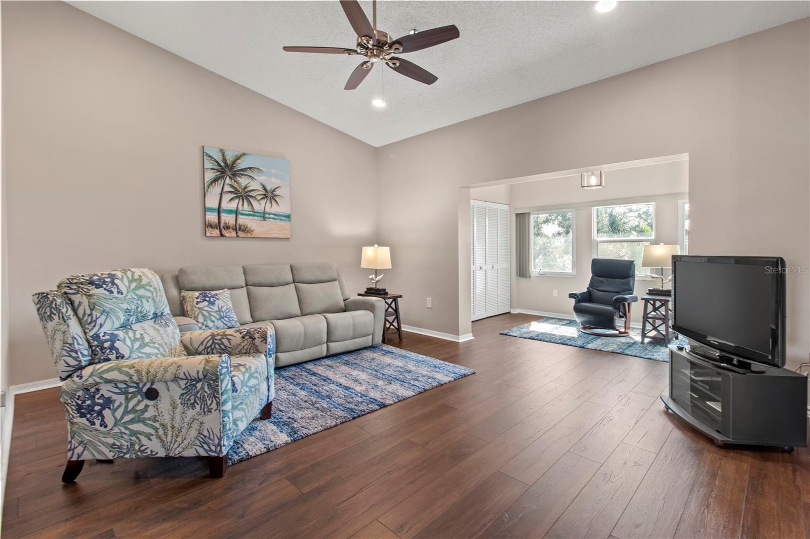 COUNTRY VILLAGE SEC 13 - Residential