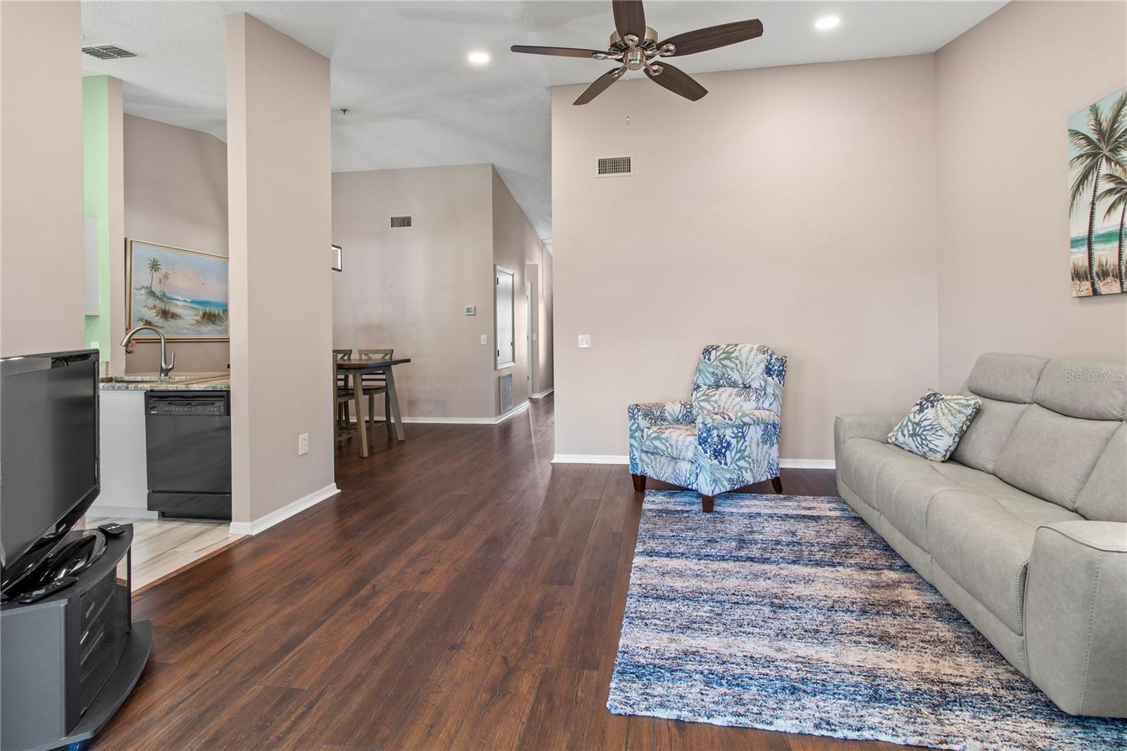 COUNTRY VILLAGE SEC 13 - Residential