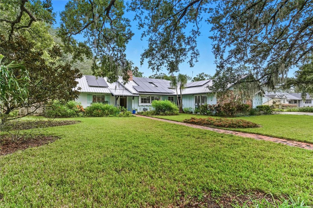 Photo of 1923 Linden Road, Winter Park, FL 32792 (MLS # O6350680)