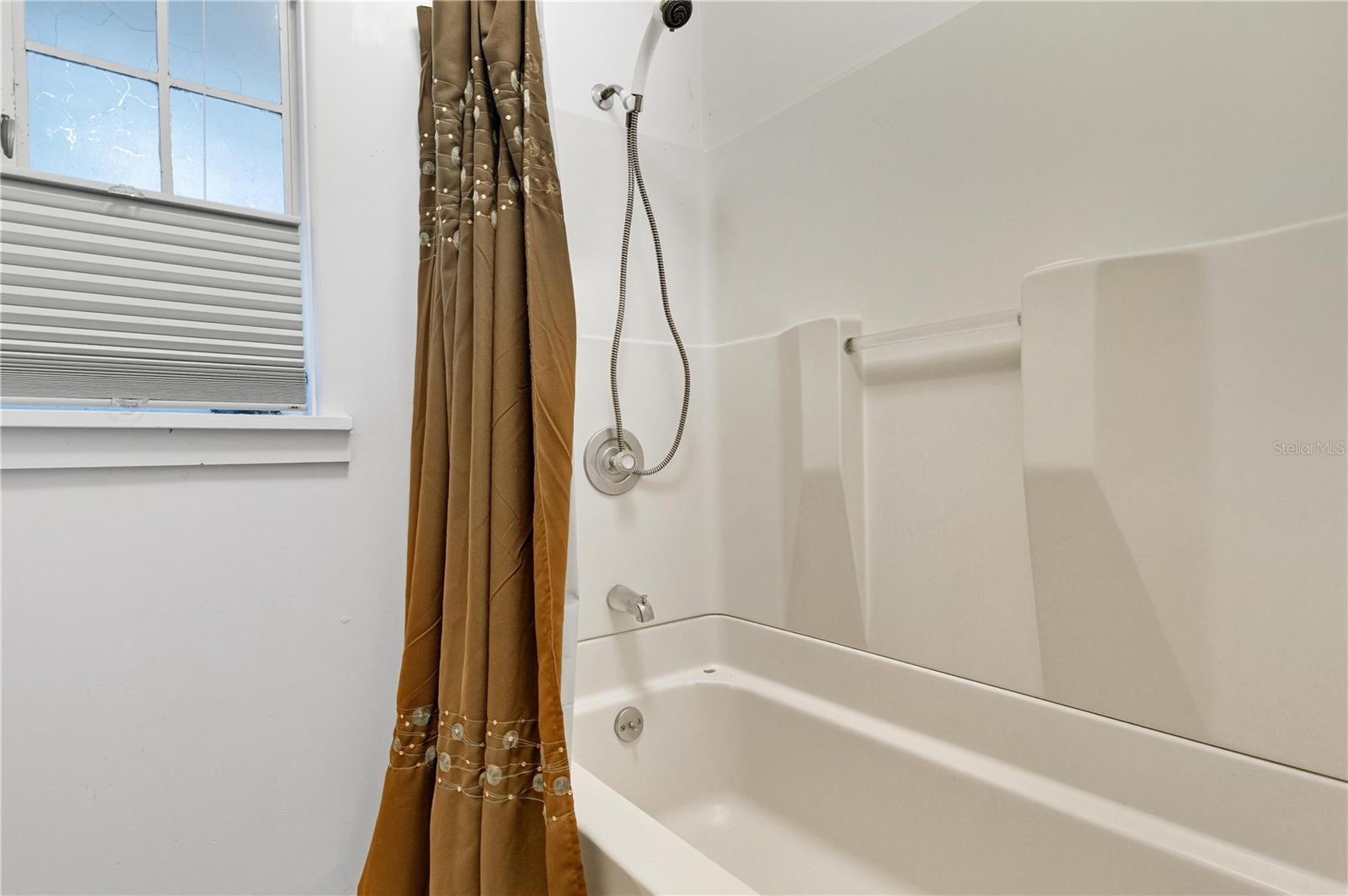 TANGLEWOOD SEC 4 - Residential