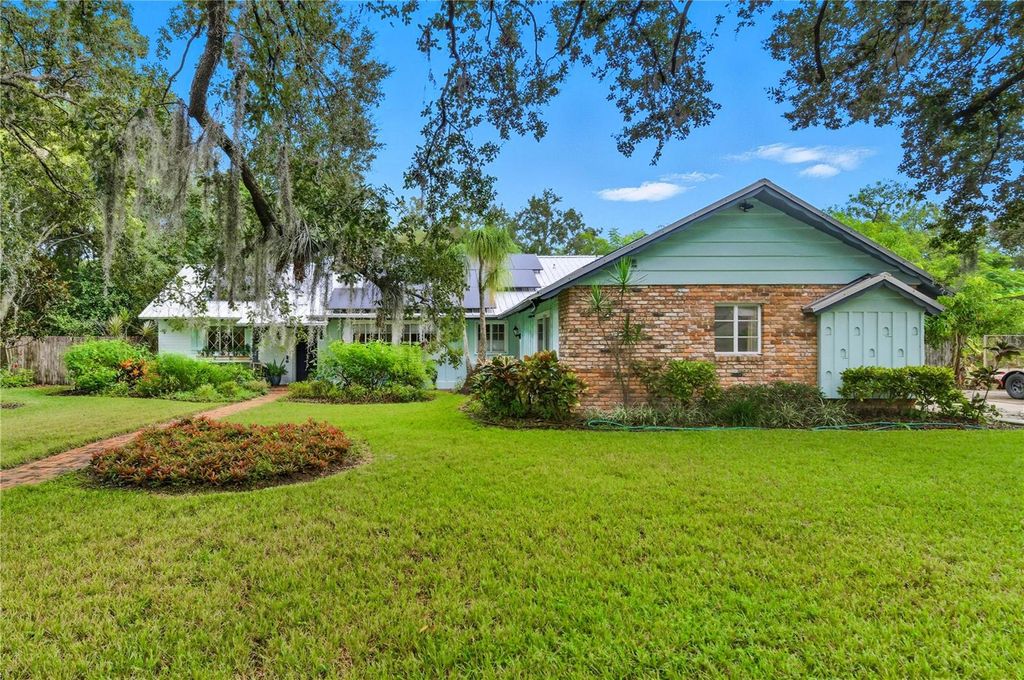 Photo of 1923 Linden Road, Winter Park, FL 32792 (MLS # O6350680)