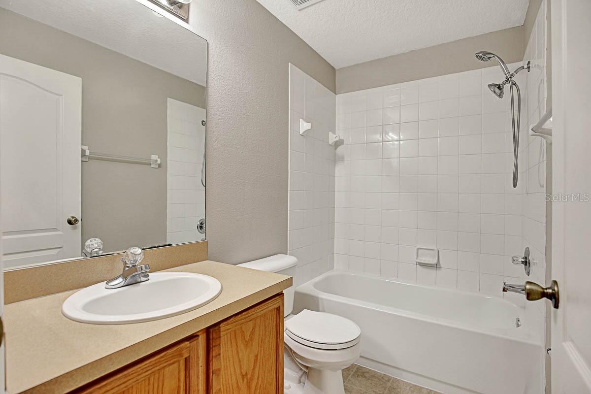 FISHHAWK RANCH PH 2 PRCL - Residential Lease