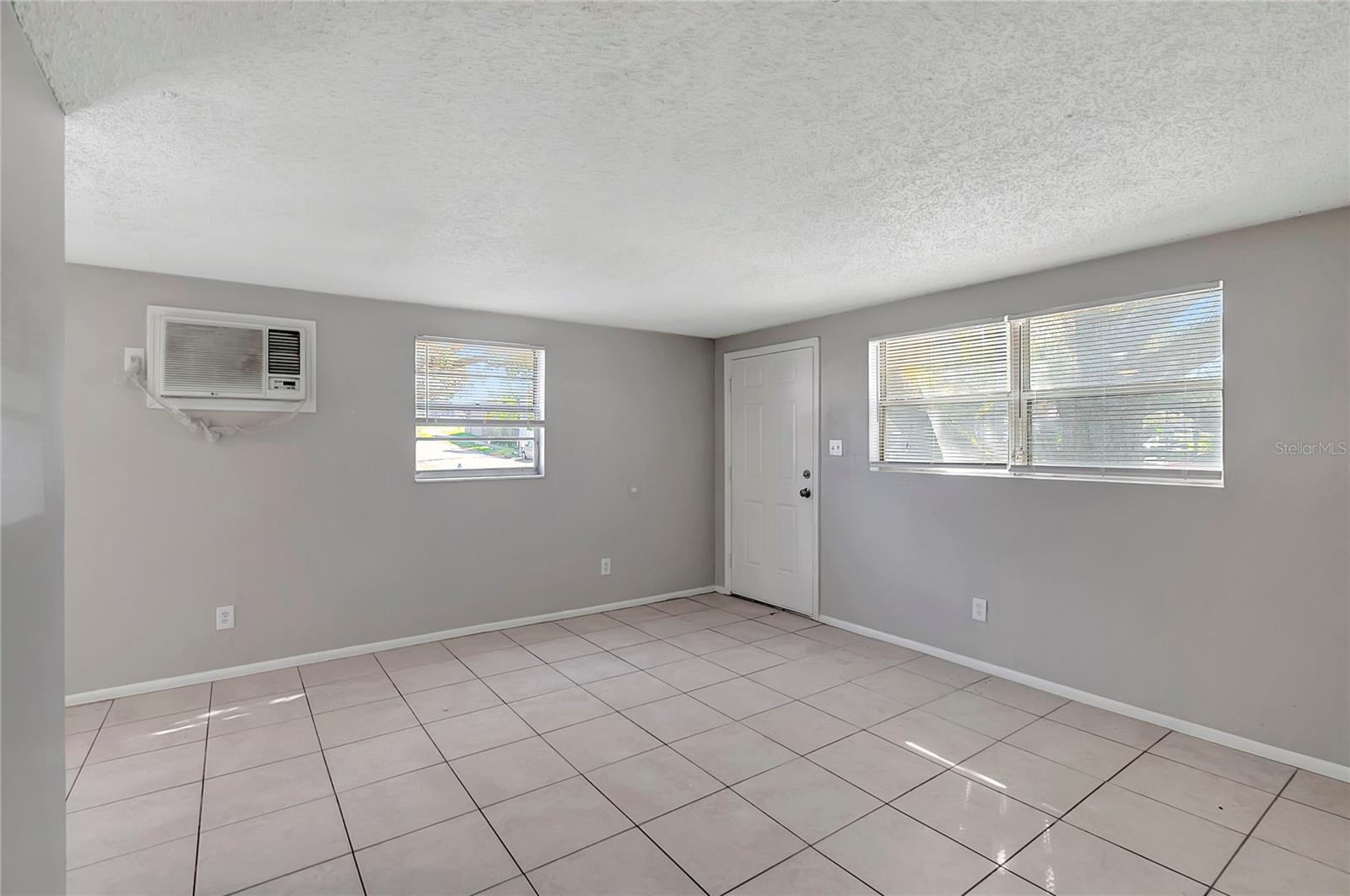 SULPHUR SPGS ADD - Residential Income