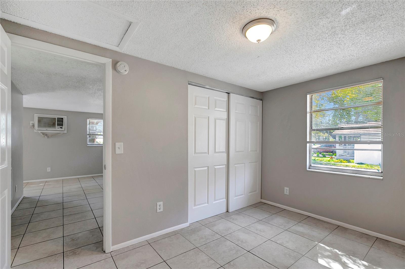 SULPHUR SPGS ADD - Residential Income