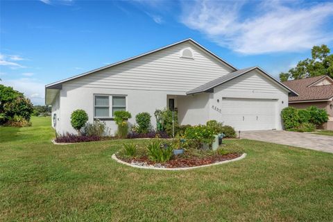 A home in LAKELAND