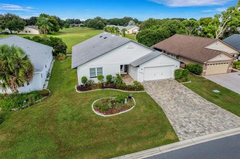 A home in LAKELAND