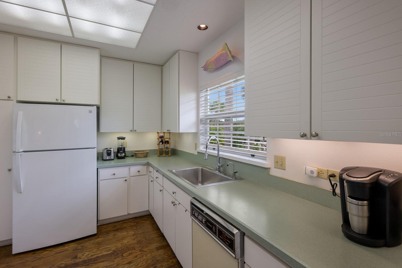 SOMERSET SHORES SUB - Residential