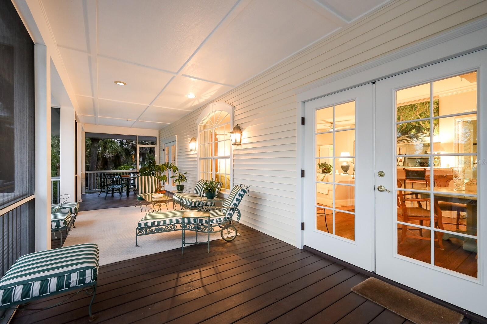 SOMERSET SHORES SUB - Residential