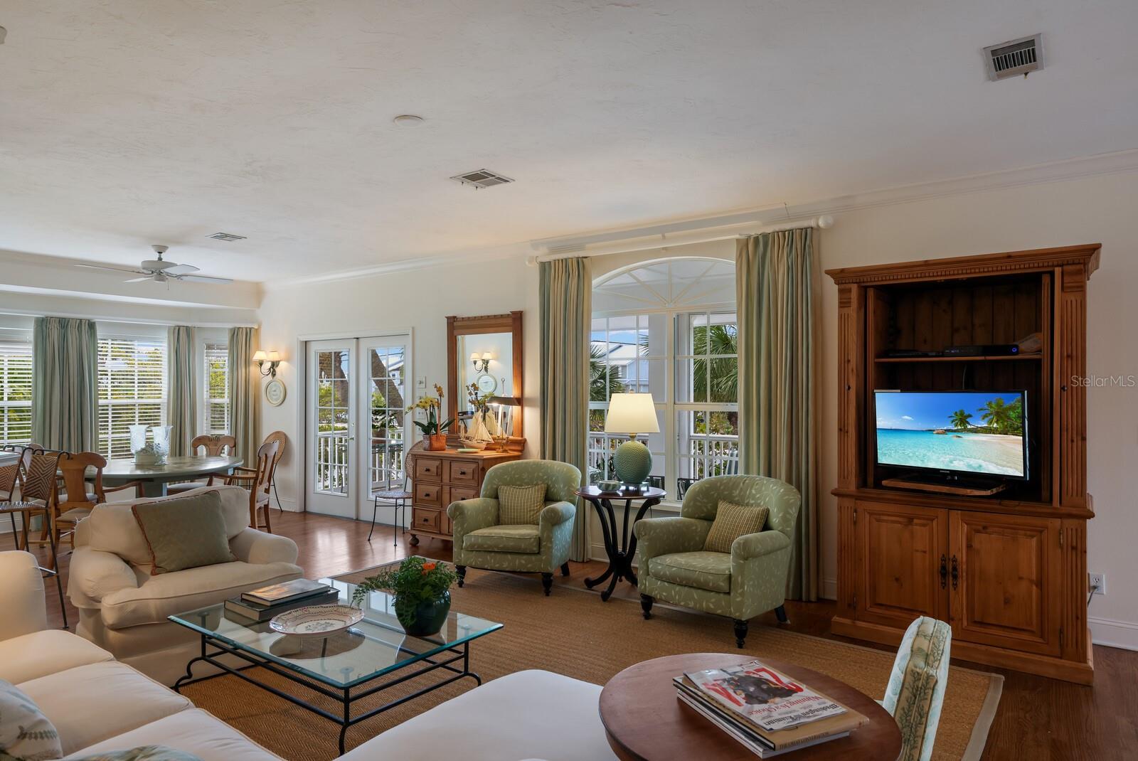 SOMERSET SHORES SUB - Residential