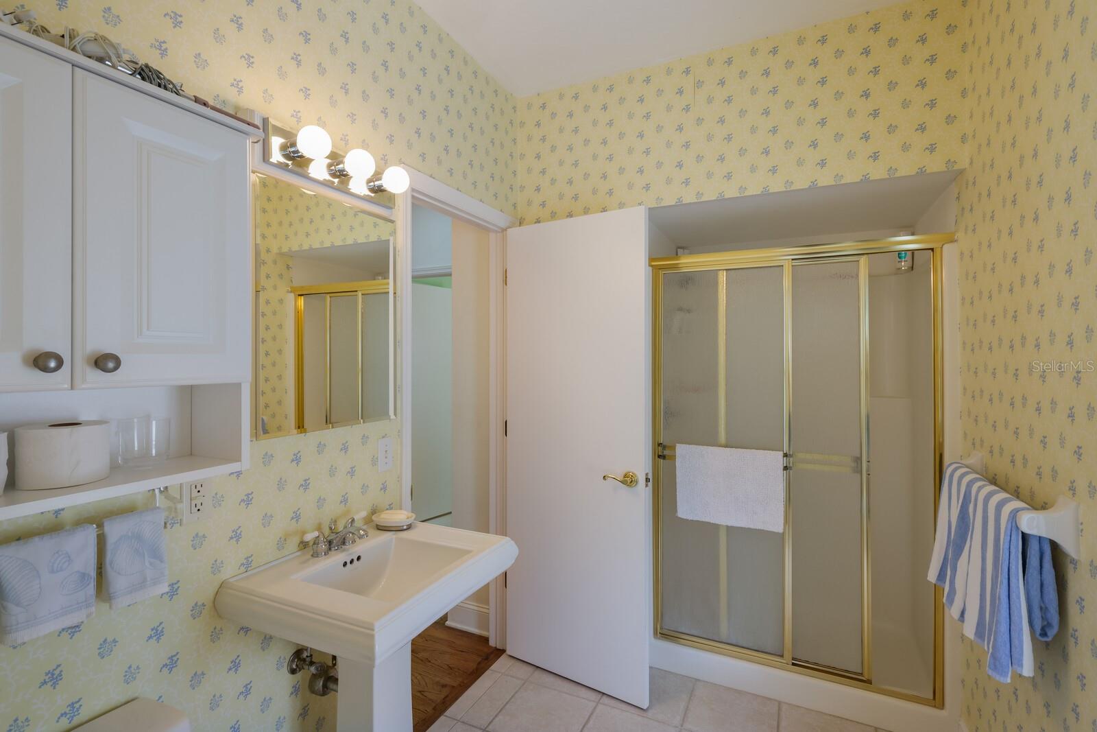 SOMERSET SHORES SUB - Residential