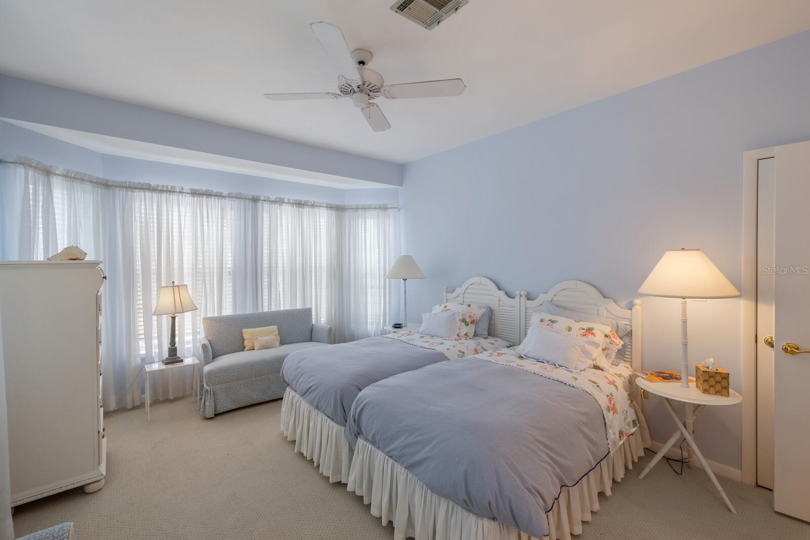 SOMERSET SHORES SUB - Residential