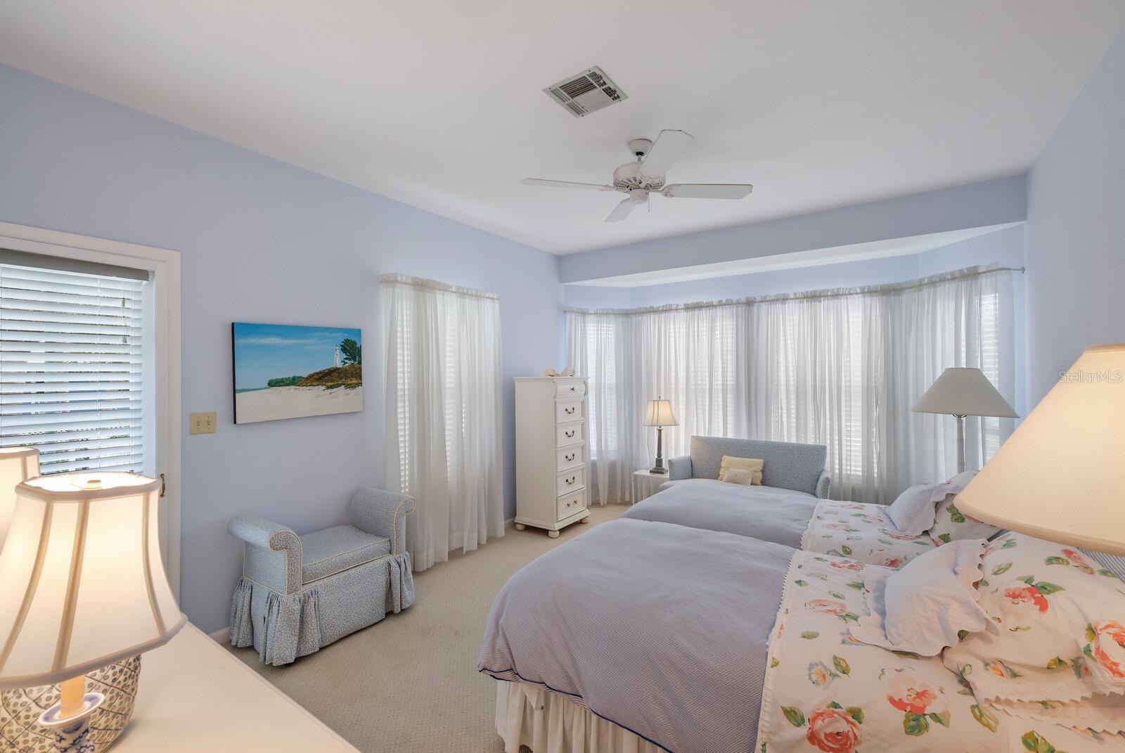 SOMERSET SHORES SUB - Residential