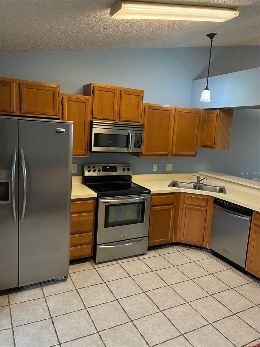 5433 LAKE MARGARET DRIVE E 195