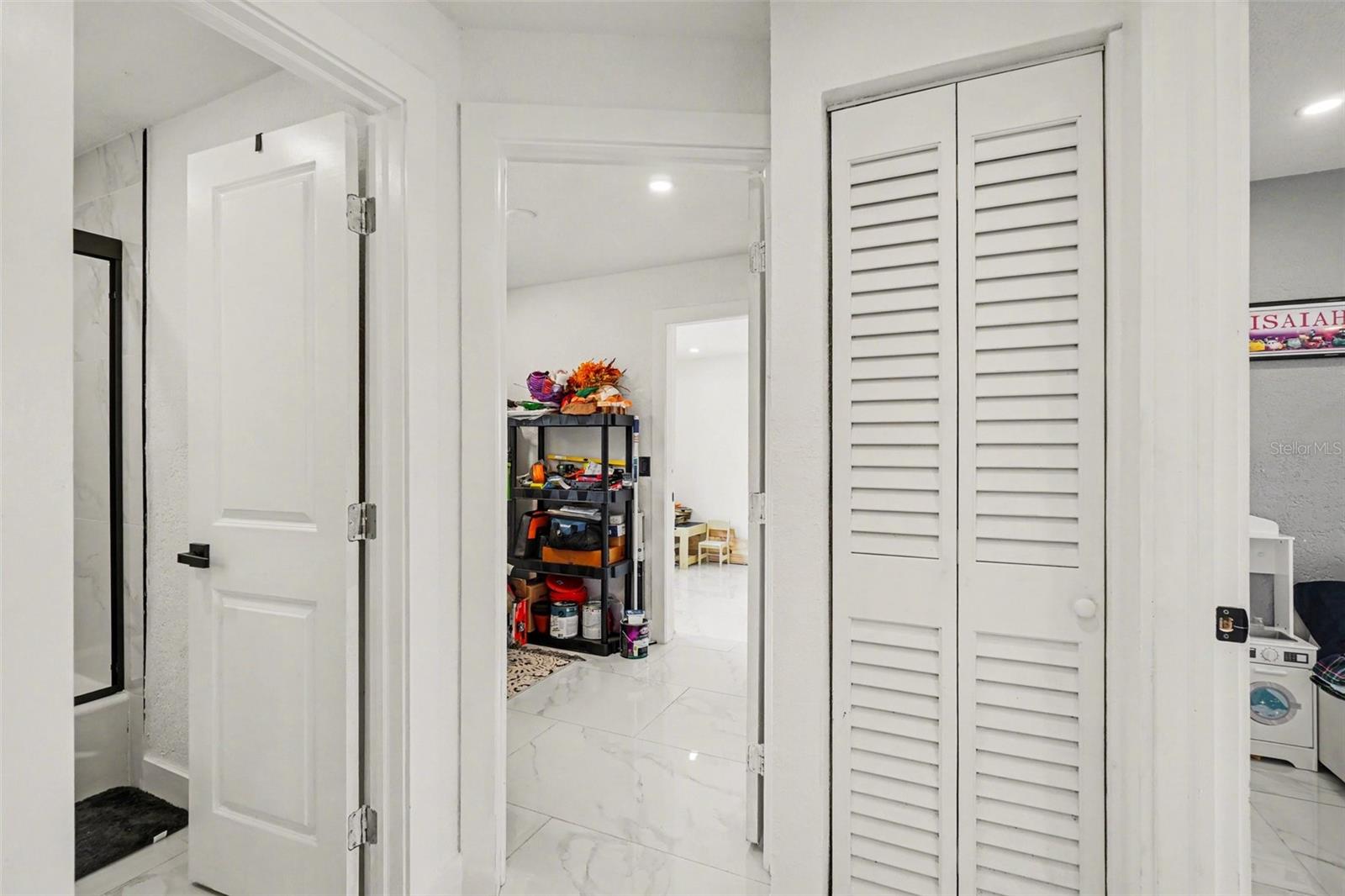 HOLEUSA ESTATES - Residential