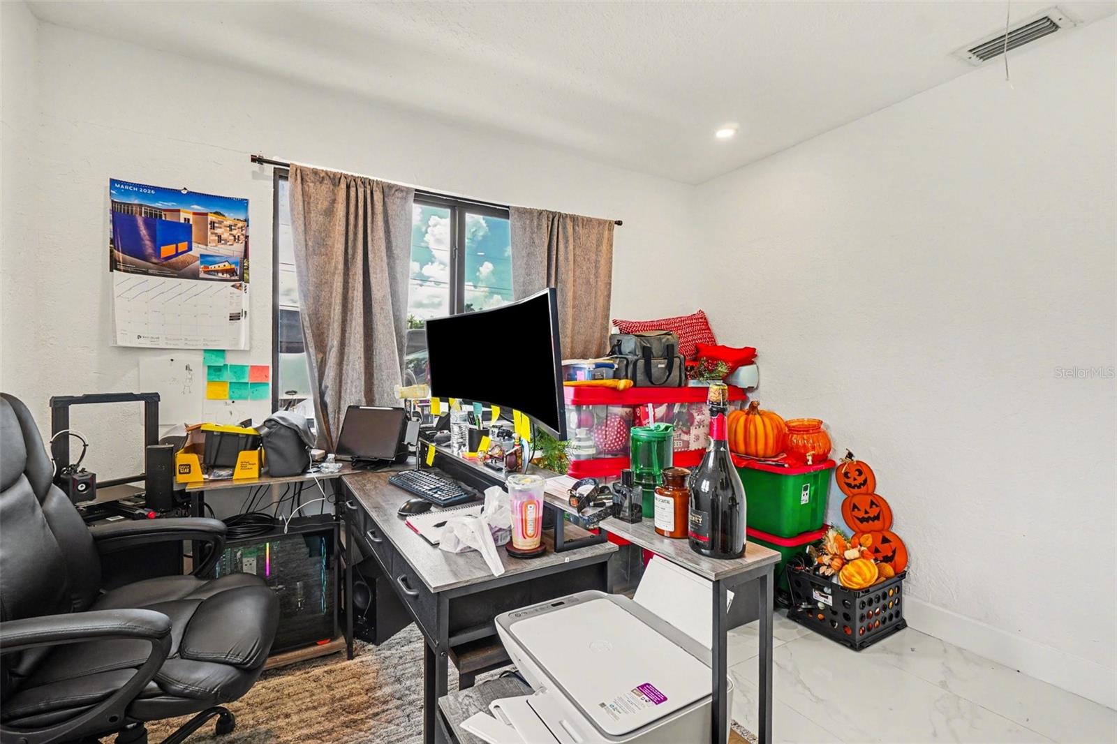 HOLEUSA ESTATES - Residential