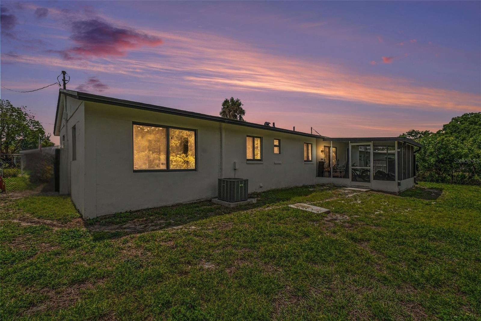 HOLEUSA ESTATES - Residential