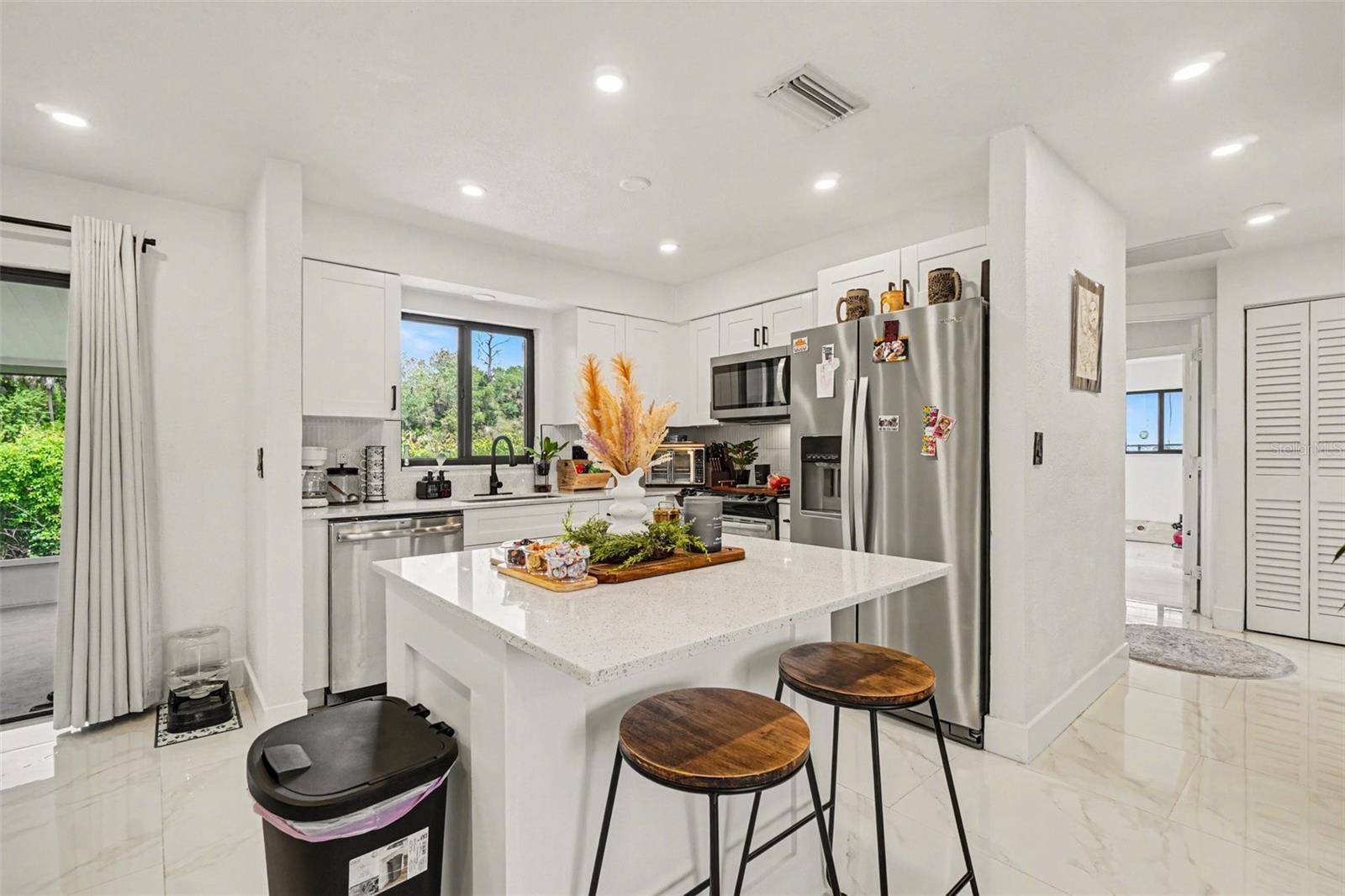 HOLEUSA ESTATES - Residential