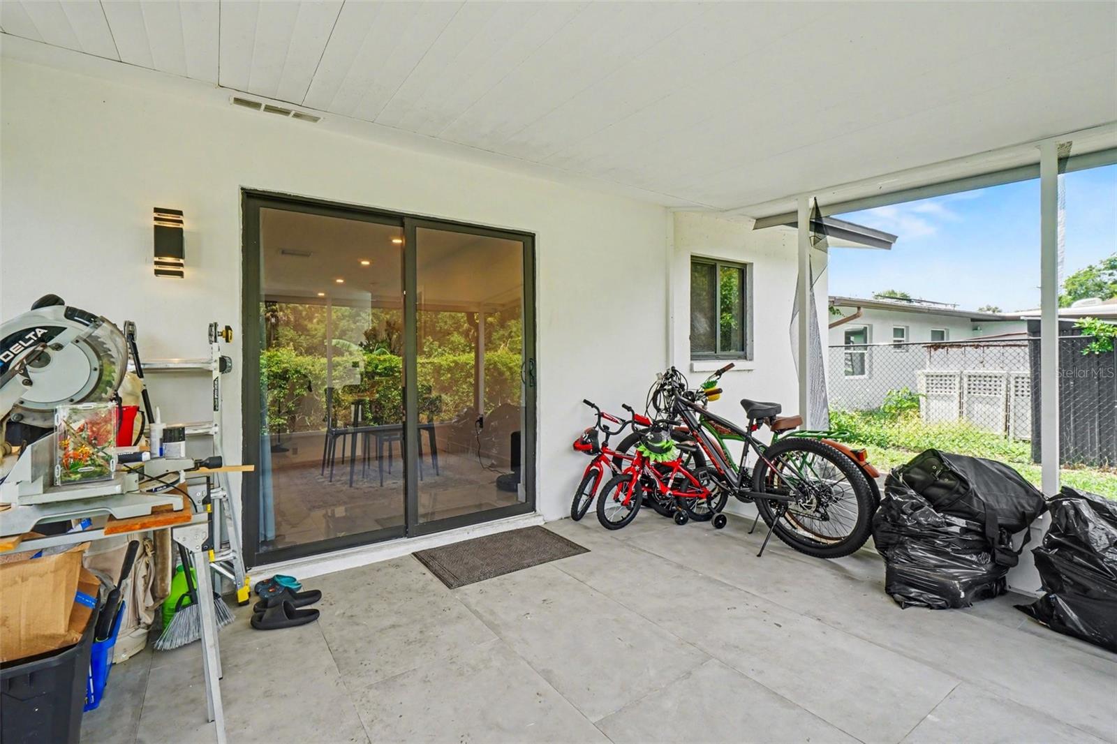 HOLEUSA ESTATES - Residential