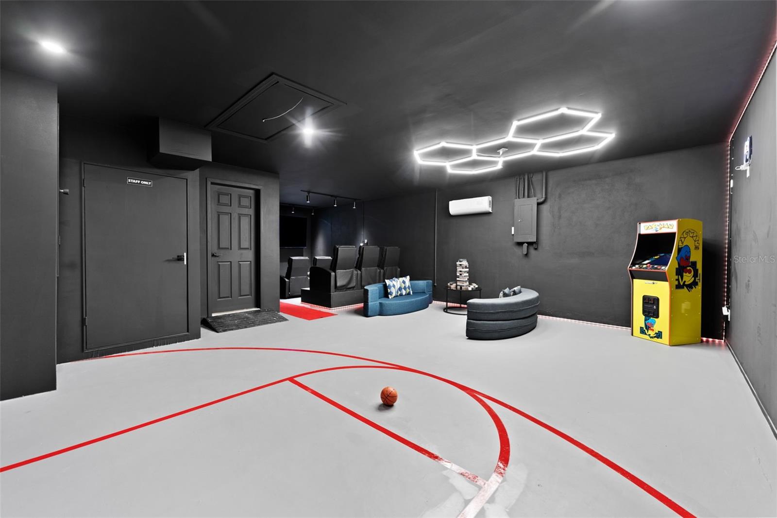 LAKE LELA MANOR 1ST ADD - Residential