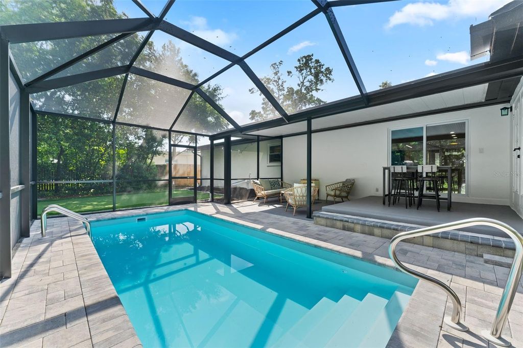 Photo of 1830 Lakeview Rd, Clearwater, FL 33764 (MLS # TB8496716)