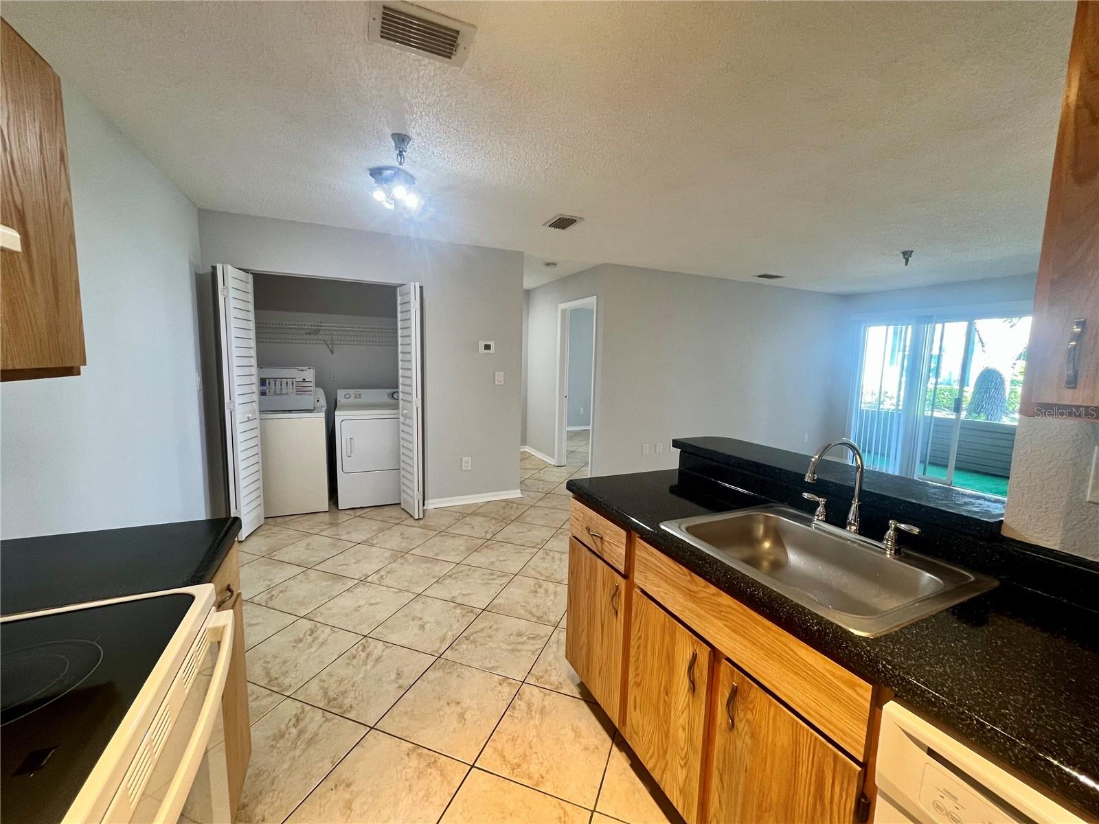 ITOPIA PRIVATE RESIDENCES CONDO - Residential Lease