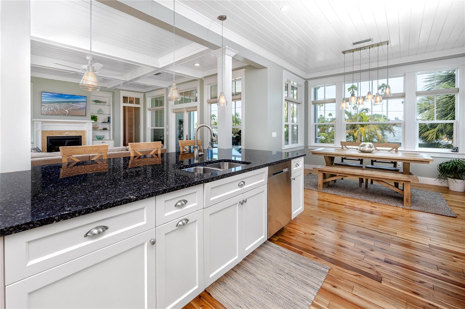 MOREY BEACH - Residential