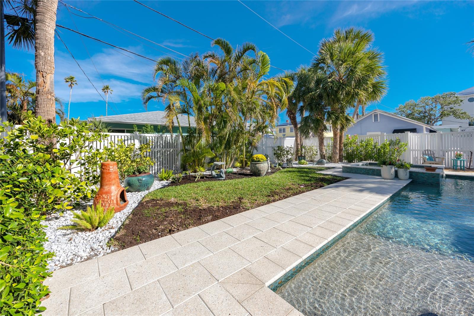 MOREY BEACH - Residential