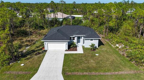 A home in PORT CHARLOTTE