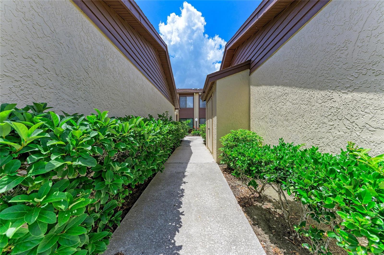 AVISTA OF PALM-AIRE SEC 1 PH 2 - Residential