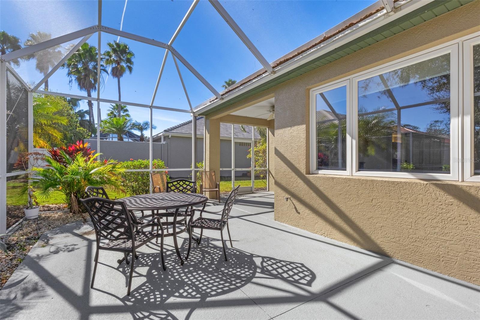 ROSEDALE 8 WESTBURY LAKES - Residential