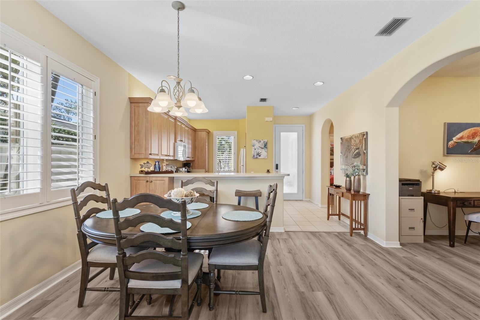 ROSEDALE 8 WESTBURY LAKES - Residential