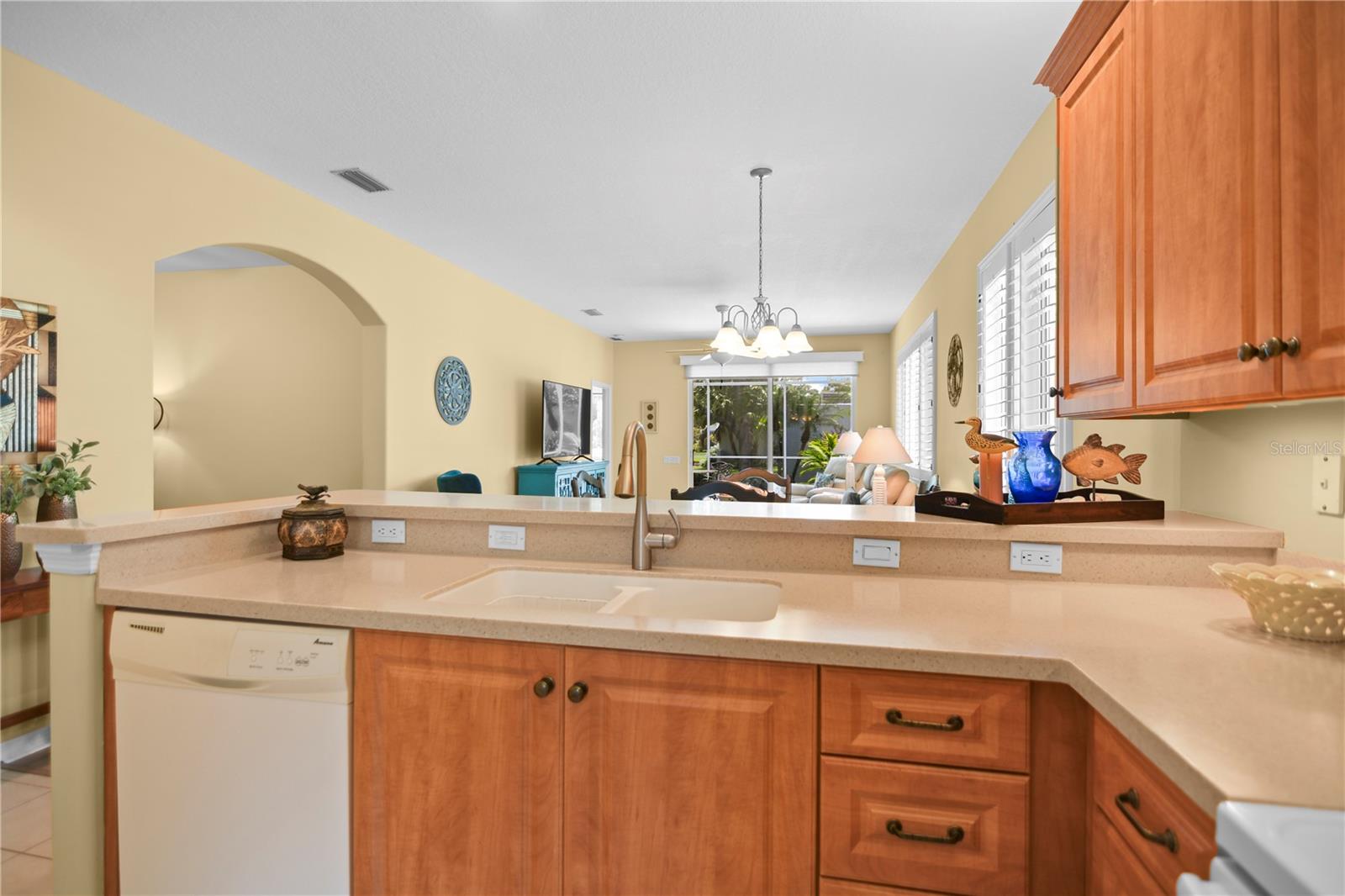 ROSEDALE 8 WESTBURY LAKES - Residential